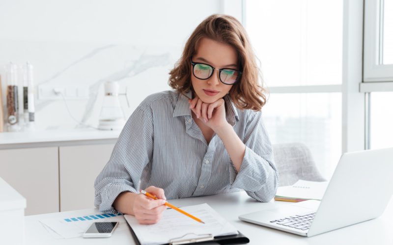 Autorisation d&rsquo;établissement au Luxembourg : démarches, délais et pièges à éviter